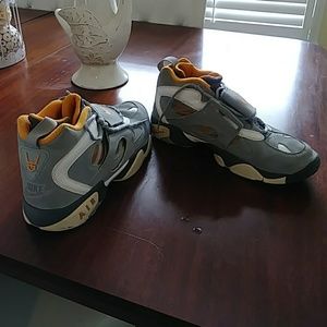 Nike diamond tube 2 shoes